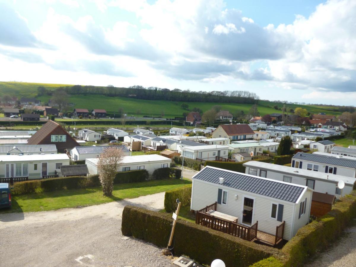 Auberge Des Etangs Roussent Kültér fotó