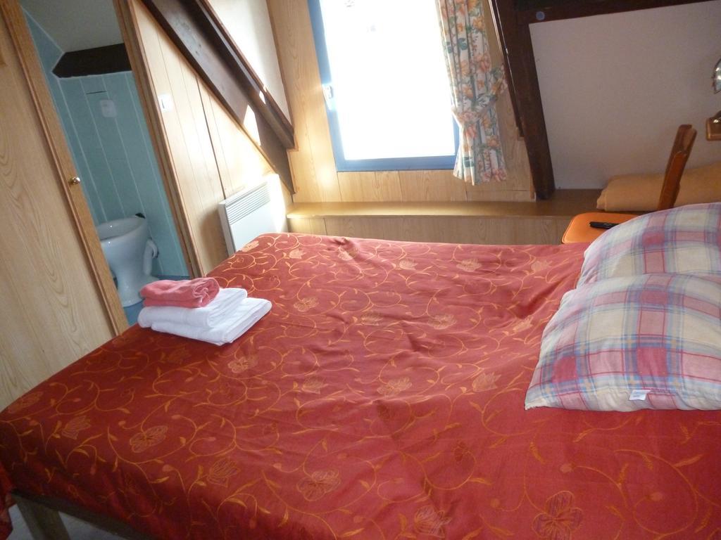 Auberge Des Etangs Roussent Kültér fotó